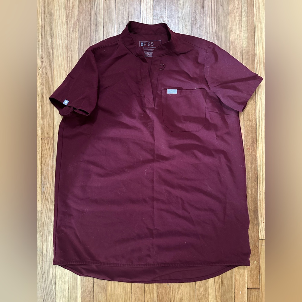 Figs Women's Deep Red Short Sleeve Tee